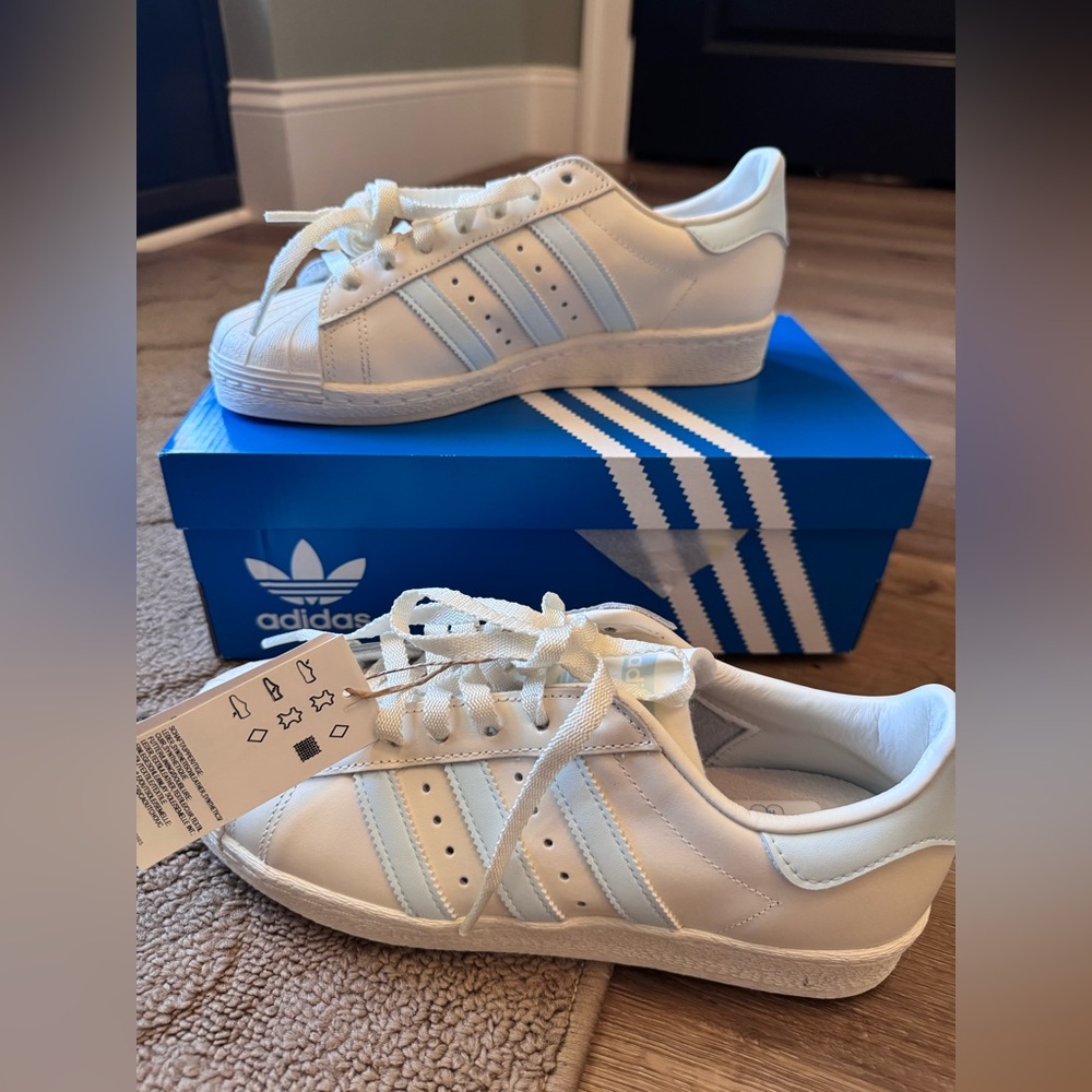 adidas Superstar 82
Cloud White Sky Tint